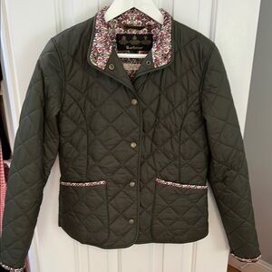 Barbour Women's Quilted Jacket - Olive Green